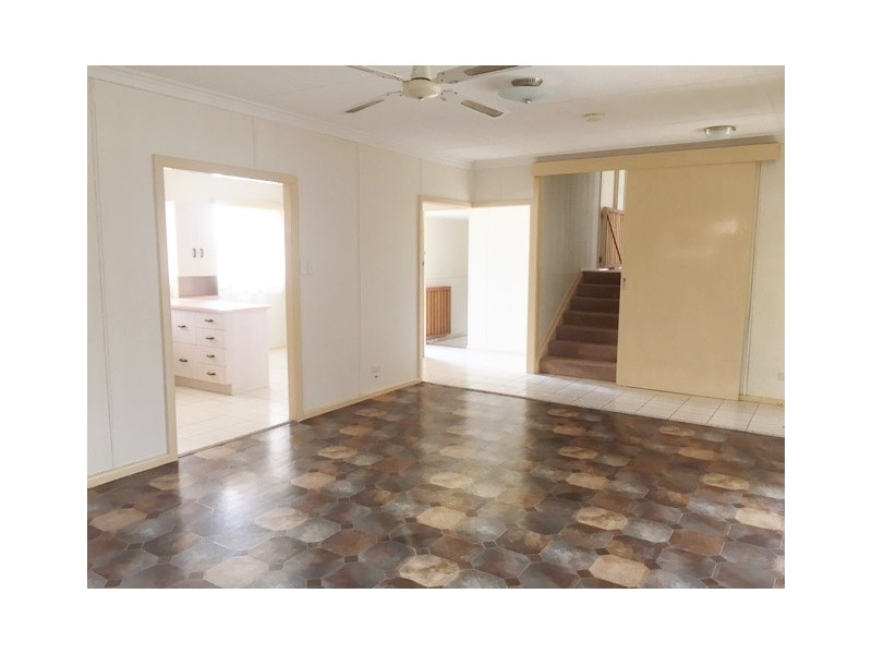 309 Torquay Terrace, Torquay QLD 4655