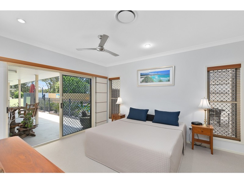 8 Cattleya Court, Urangan QLD 4655