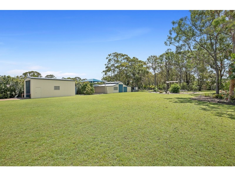 8 Cattleya Court, Urangan QLD 4655