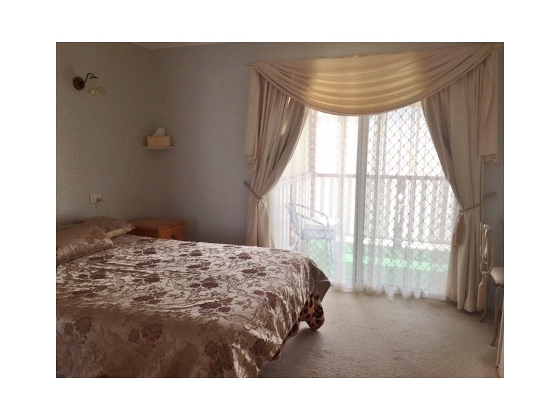 45-14 bis Bvd, Eli Waters QLD 4655