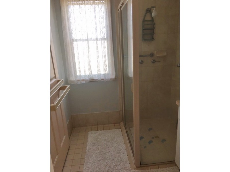 45-14 bis Bvd, Eli Waters QLD 4655