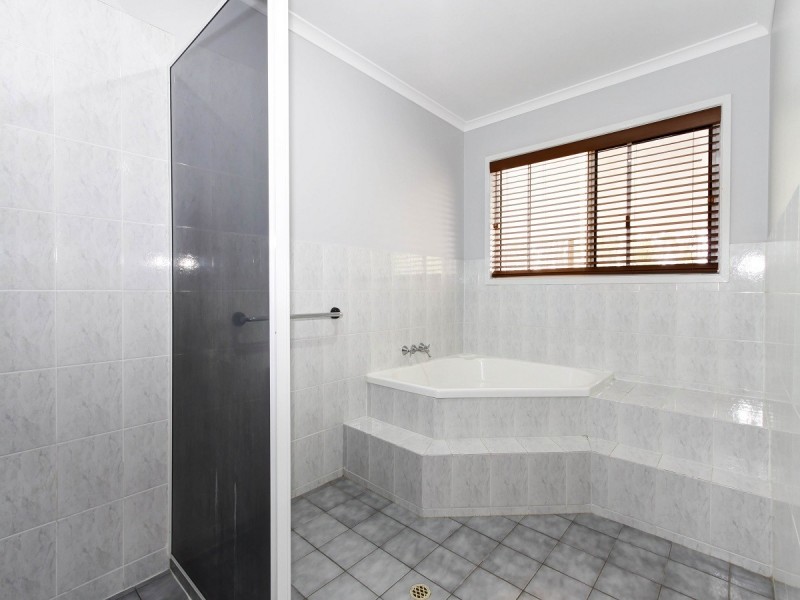 65 Wellington Crescent, Wondunna QLD 4655