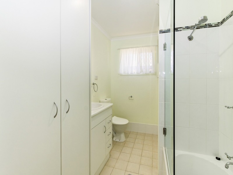 60 Glenray Terrace, Urangan QLD 4655