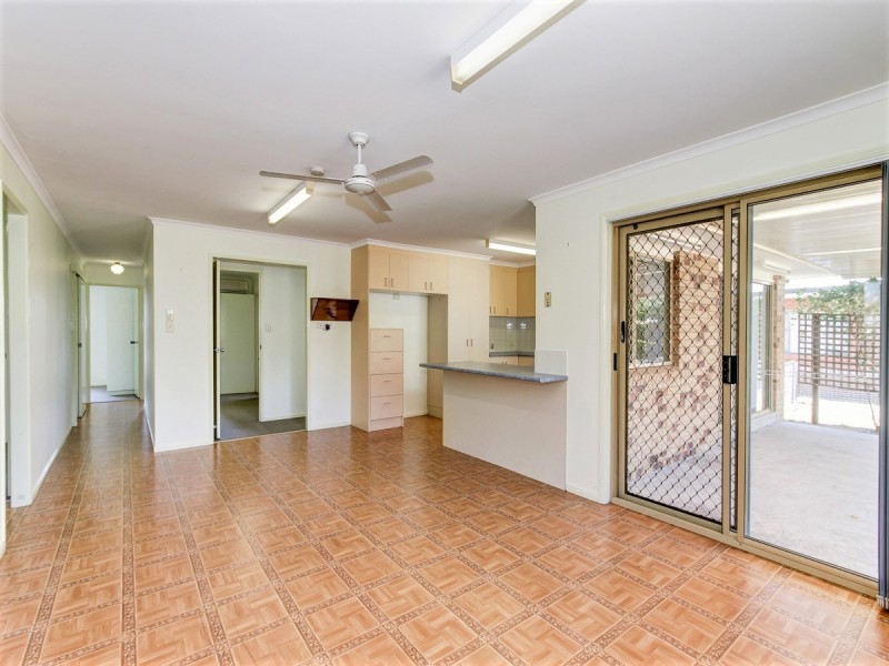 60 Glenray Terrace, Urangan QLD 4655