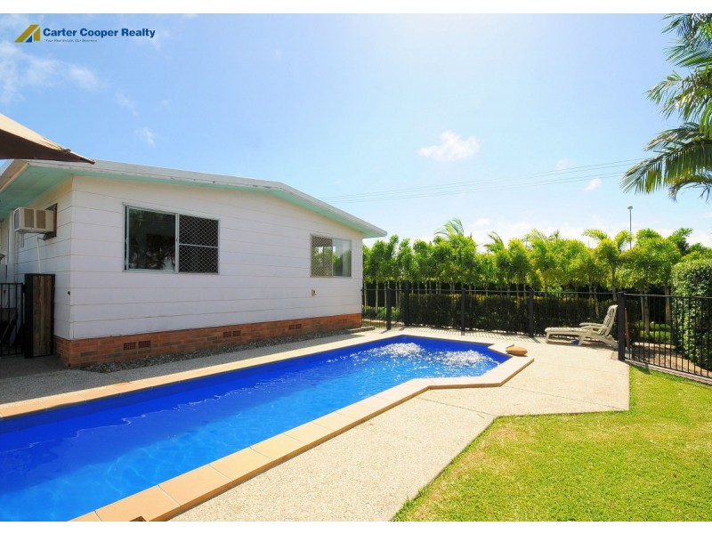 53 Bideford Street, Torquay QLD 4655