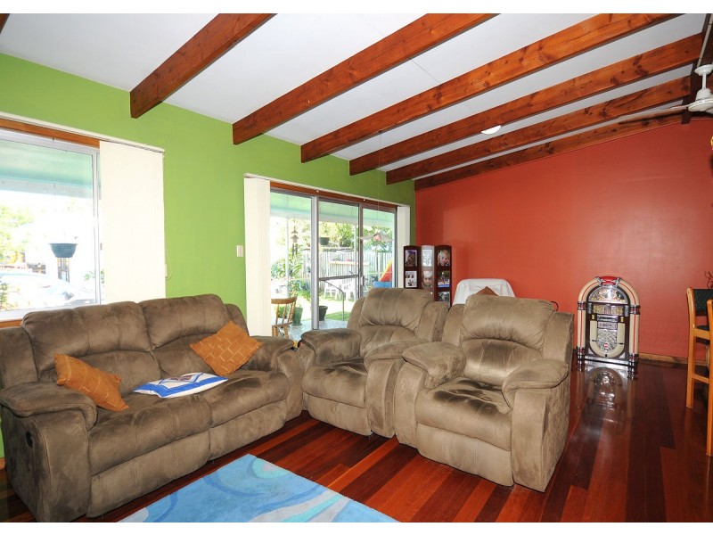 53 Bideford Street, Torquay QLD 4655