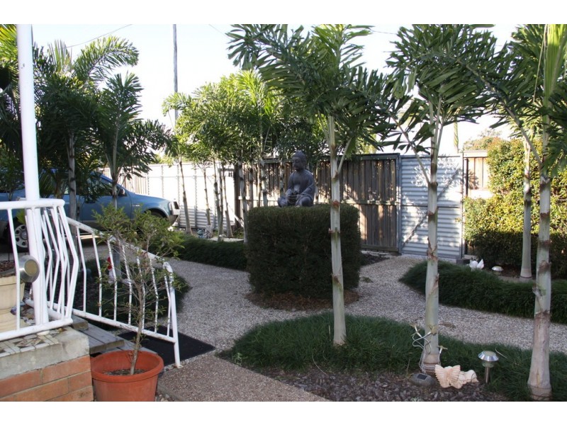 53 Bideford Street, Torquay QLD 4655