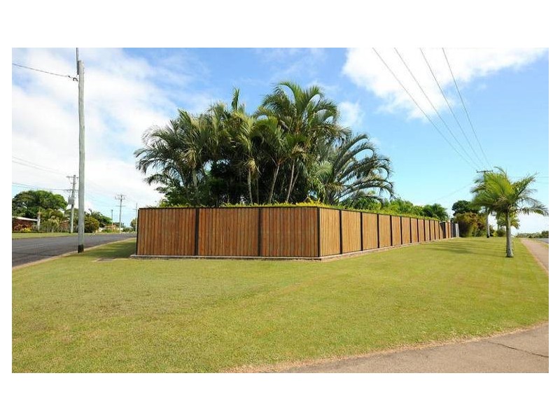 53 Bideford Street, Torquay QLD 4655