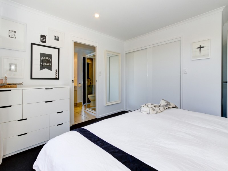 17 Azure Court, Dundowran Beach QLD 4655