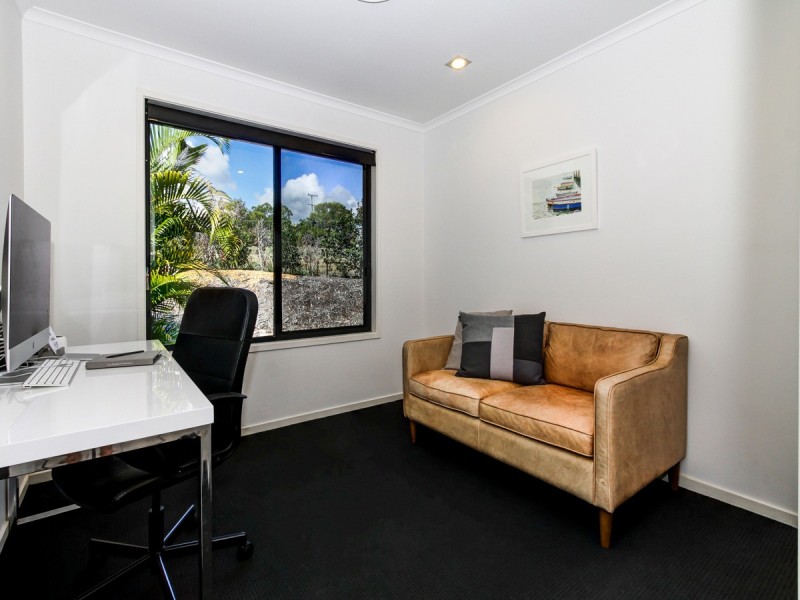 17 Azure Court, Dundowran Beach QLD 4655