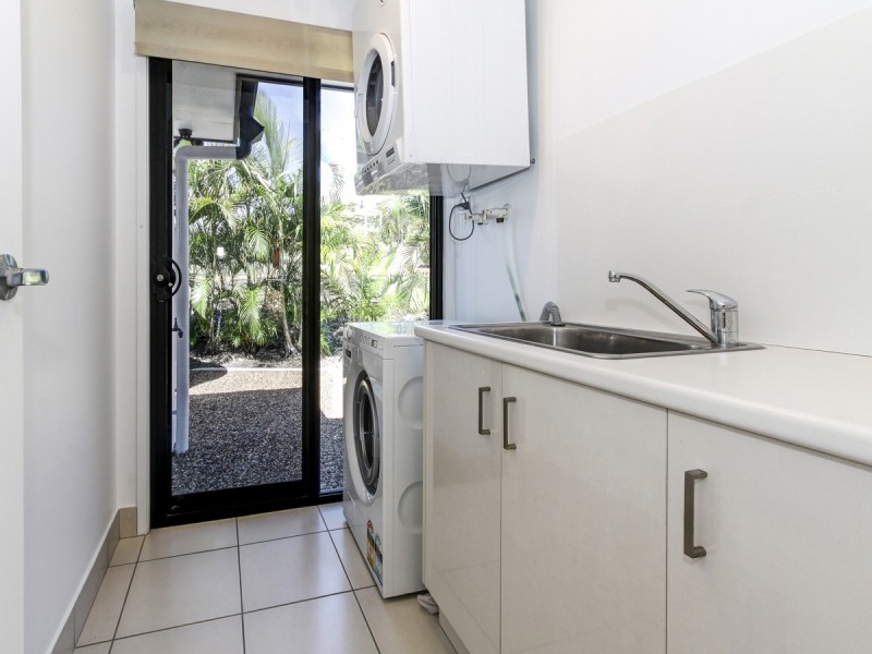 17 Azure Court, Dundowran Beach QLD 4655