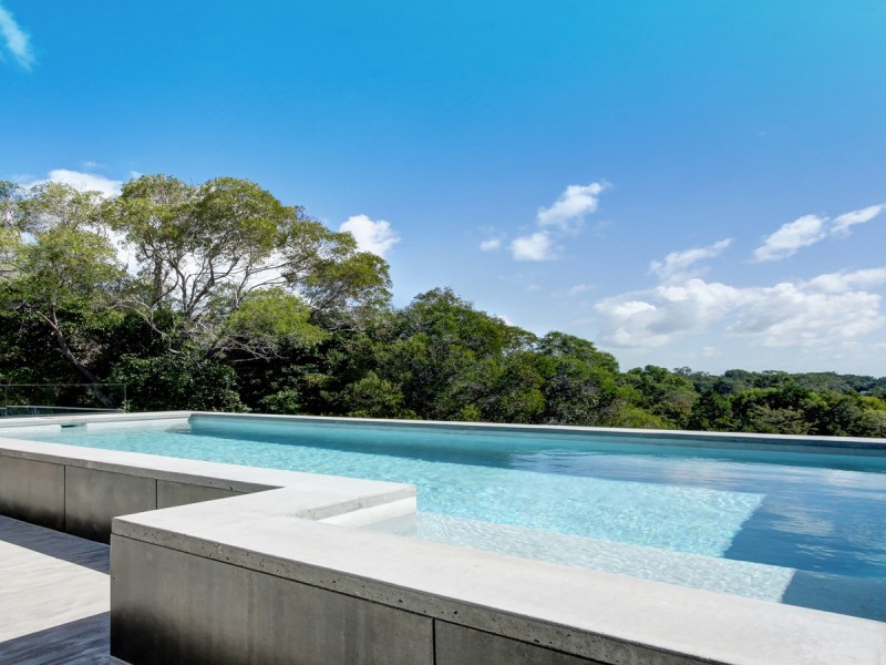 17 Azure Court, Dundowran Beach QLD 4655