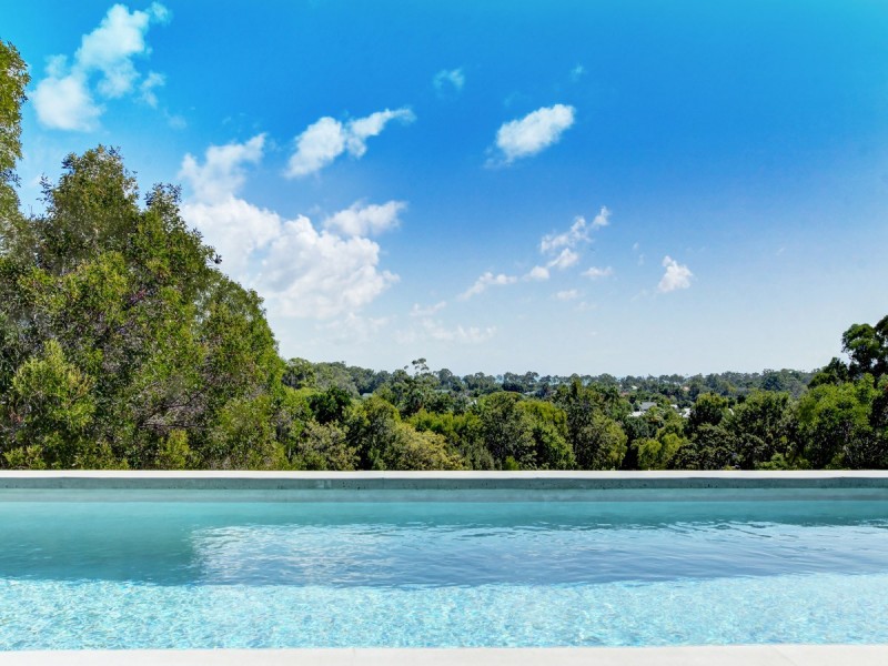 17 Azure Court, Dundowran Beach QLD 4655