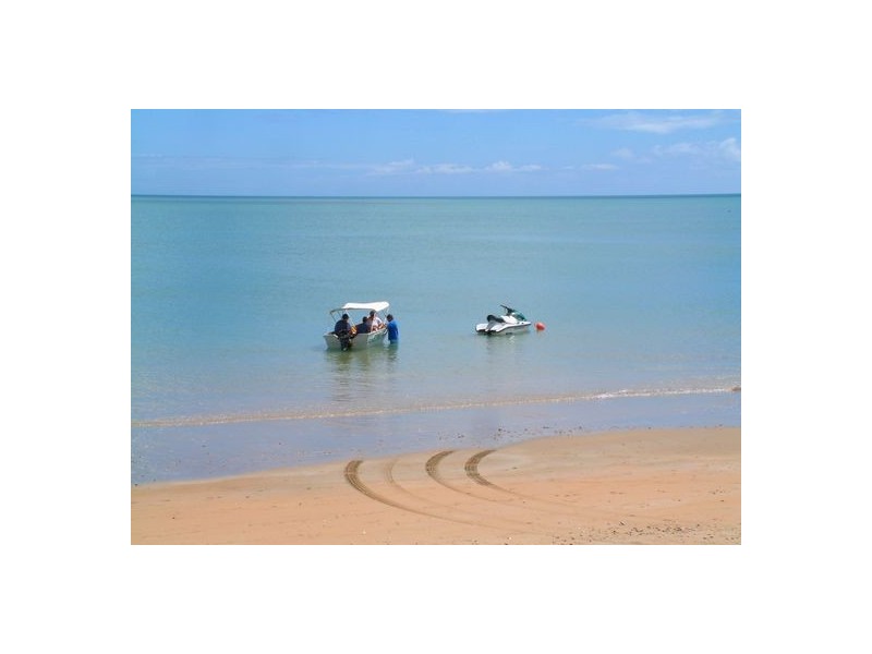 17 Chantilly Street, Urangan QLD 4655