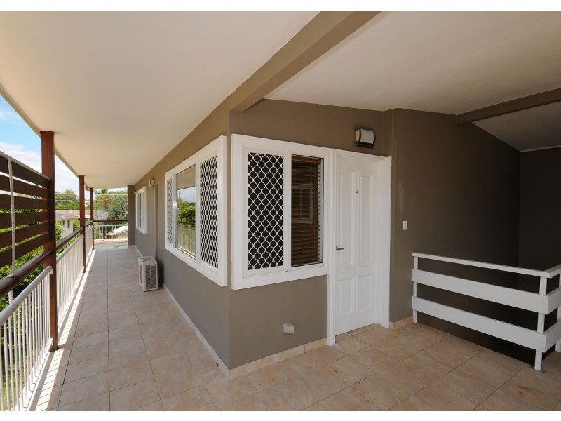 376 Esplanade, Scarness QLD 4655