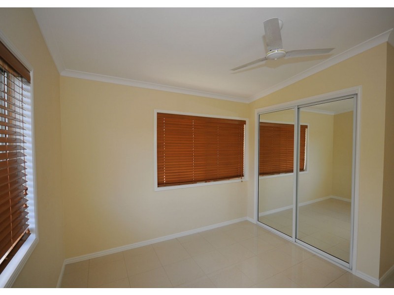 376 Esplanade, Scarness QLD 4655