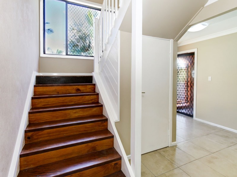 8 Jacaranda Drive, Torquay QLD 4655