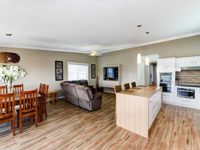 8 Jacaranda Drive, Torquay QLD 4655