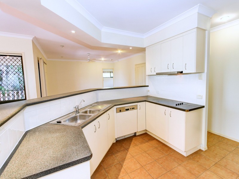 12 Rathdowne Court, Urraween QLD 4655