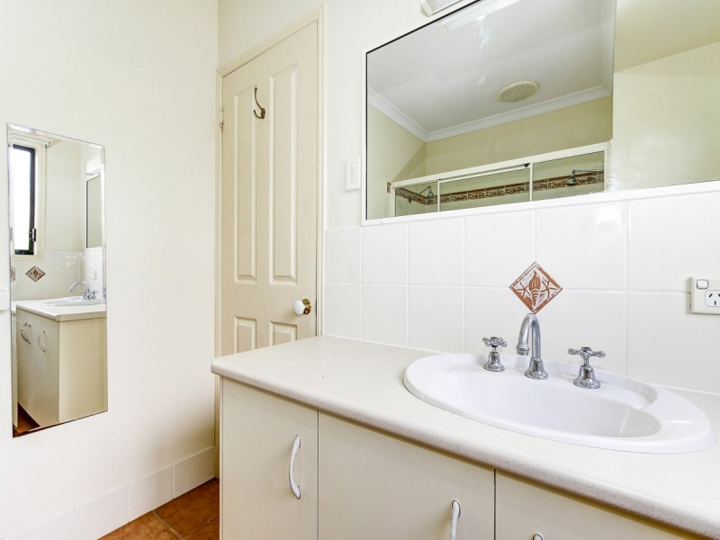 12 Rathdowne Court, Urraween QLD 4655