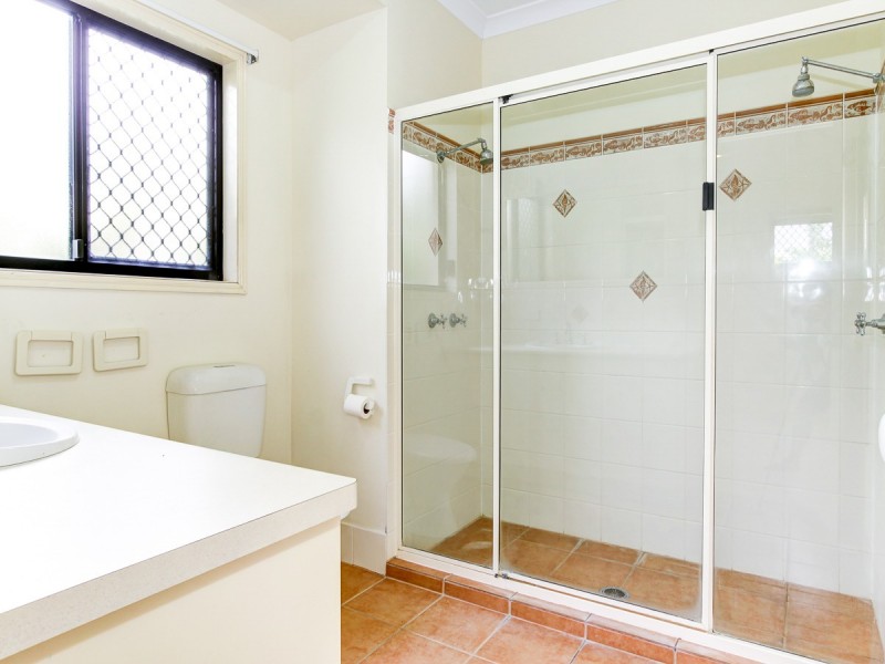 12 Rathdowne Court, Urraween QLD 4655