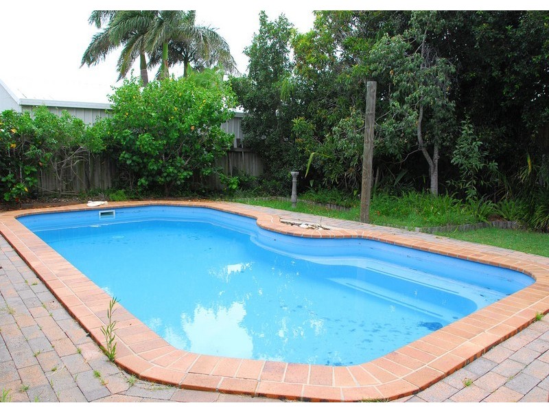 40 Limpus Street  URANGAN, Hervey Bay QLD 4655