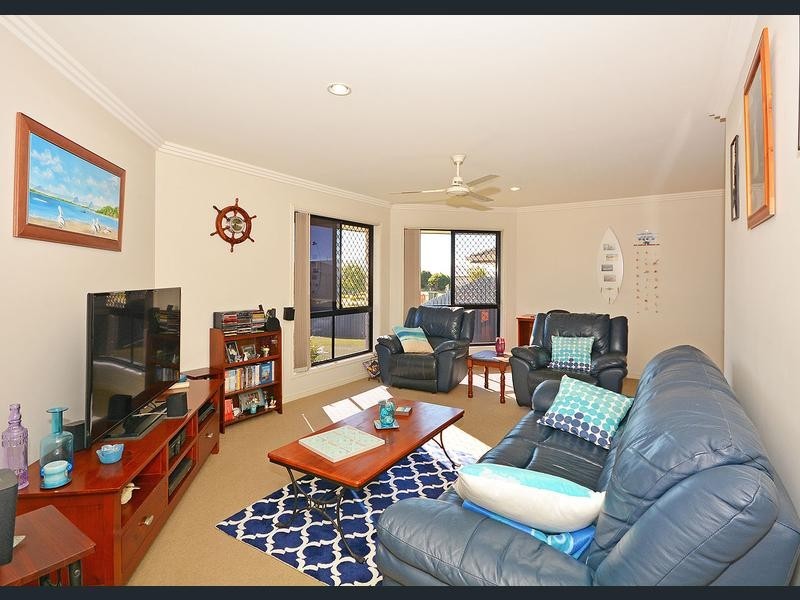 22 Lancaster Circuit, Urraween QLD 4655