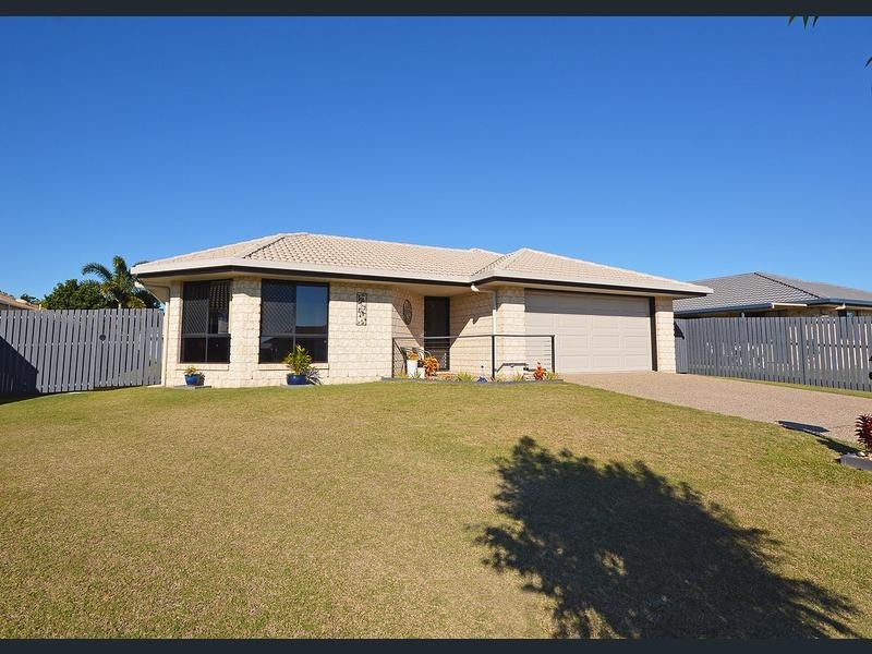 22 Lancaster Circuit, Urraween QLD 4655