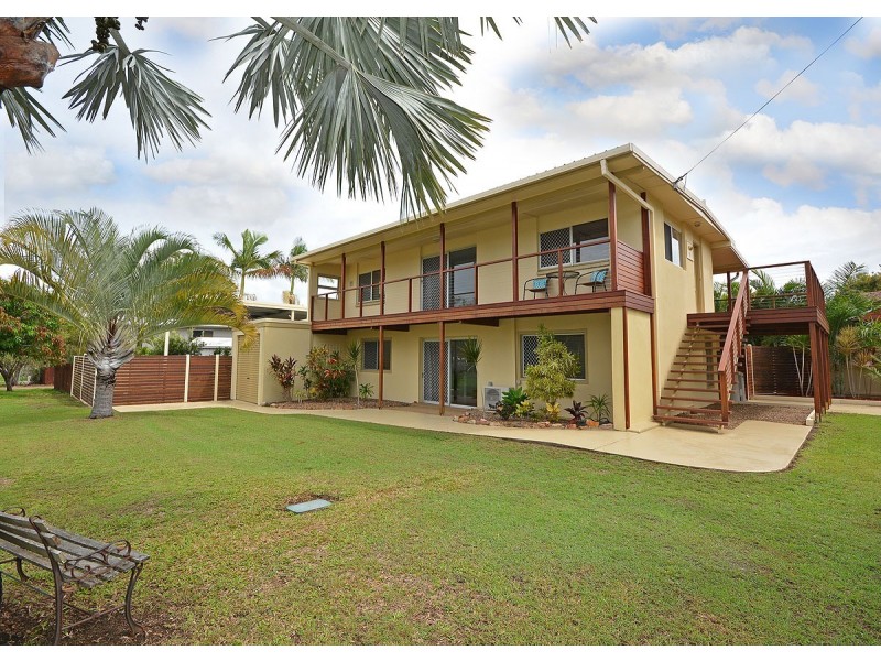 1 Kurrajong Crescent, Point Vernon QLD 4655