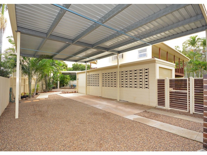 1 Kurrajong Crescent, Point Vernon QLD 4655