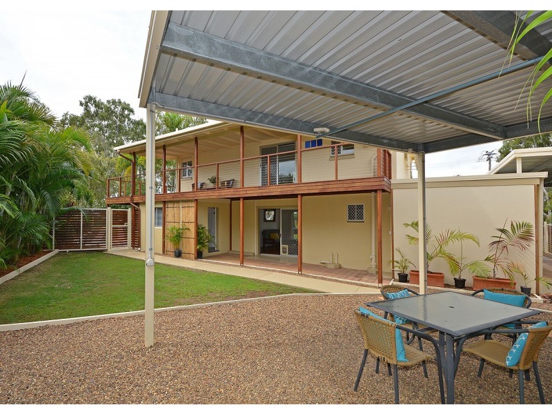 1 Kurrajong Crescent, Point Vernon QLD 4655