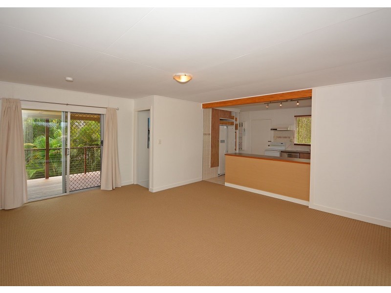 1 Kurrajong Crescent, Point Vernon QLD 4655