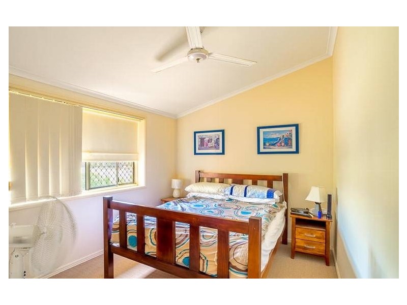 23 Deloraine Ave, Urangan QLD 4655