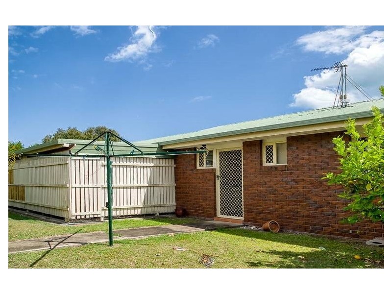 23 Deloraine Ave, Urangan QLD 4655