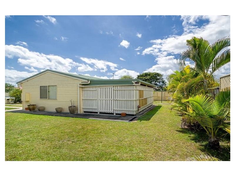 23 Deloraine Ave, Urangan QLD 4655