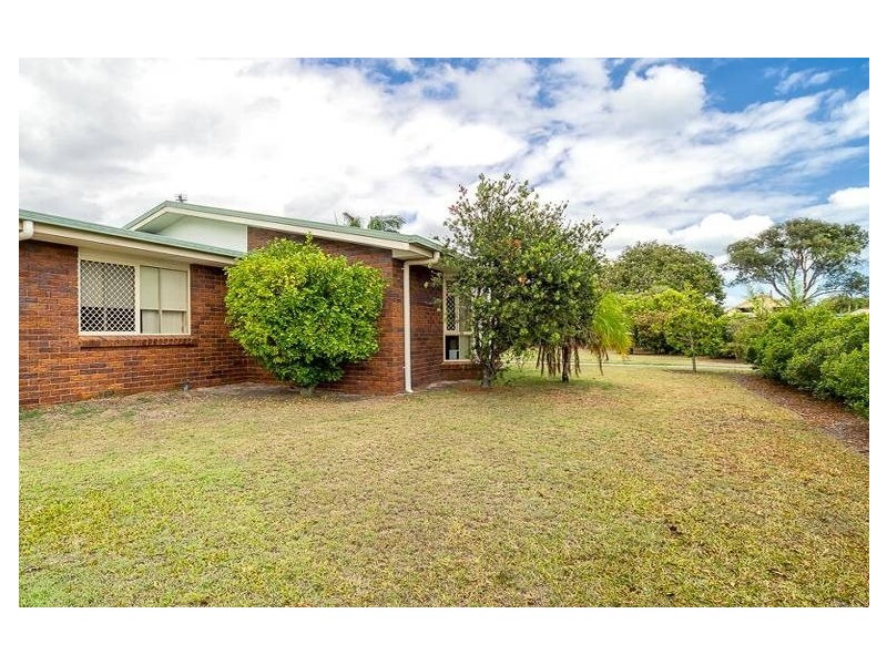 23 Deloraine Ave, Urangan QLD 4655
