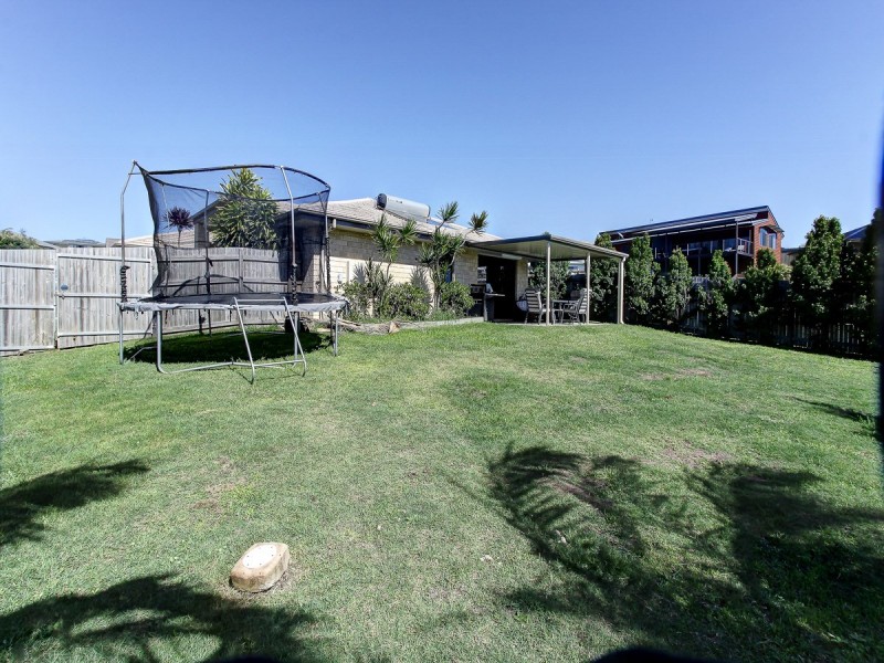 7 Summit Ridge Drive, Nikenbah QLD 4655