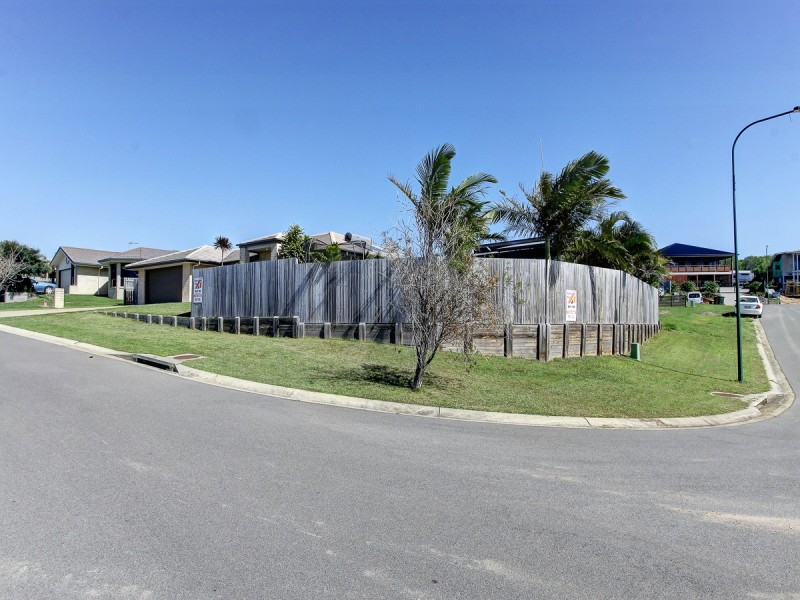 7 Summit Ridge Drive, Nikenbah QLD 4655