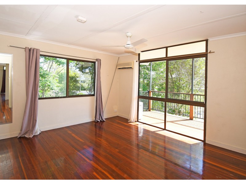 15 Flinders Street, Point Vernon QLD 4655