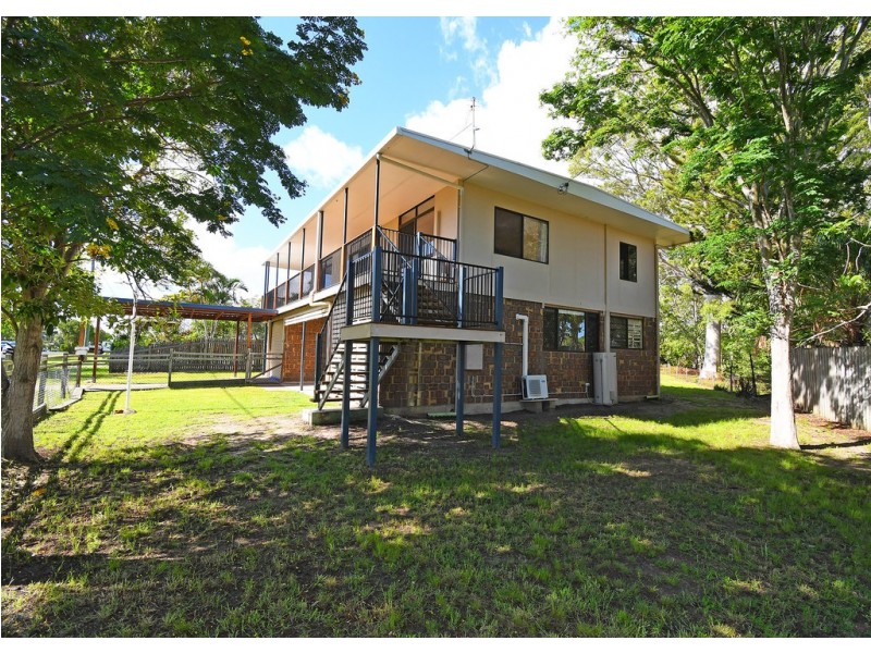 15 Flinders Street, Point Vernon QLD 4655