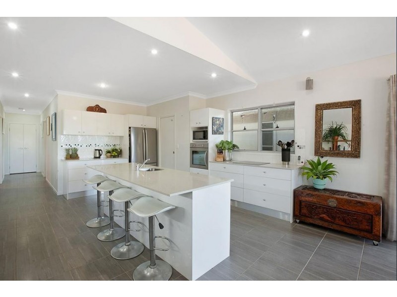 4 Agnes Court, Craignish QLD 4655