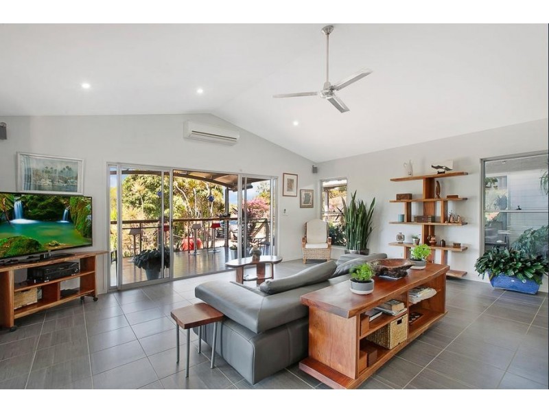 4 Agnes Court, Craignish QLD 4655