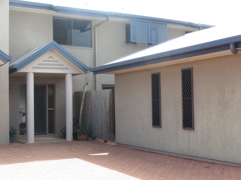 Unit 2/30 East Street, Scarness QLD 4655