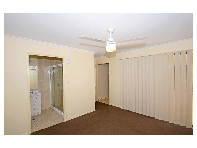 9 Border Court, Torquay QLD 4655