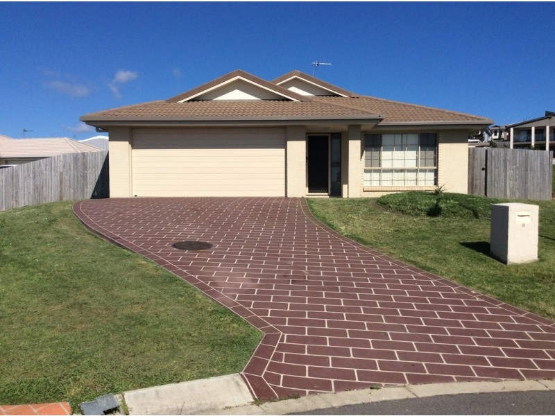 9 Peat Court, Nikenbah QLD 4655