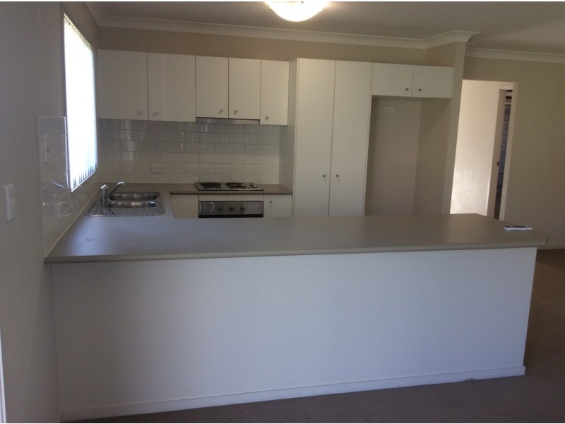 9 Peat Court, Nikenbah QLD 4655