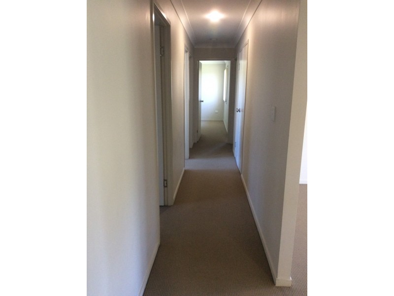 9 Peat Court, Nikenbah QLD 4655