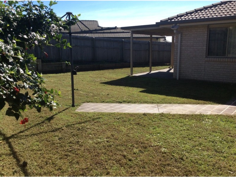 9 Peat Court, Nikenbah QLD 4655