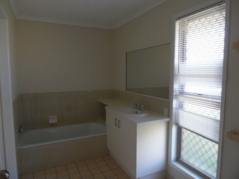89 Truro Street, Torquay QLD 4655