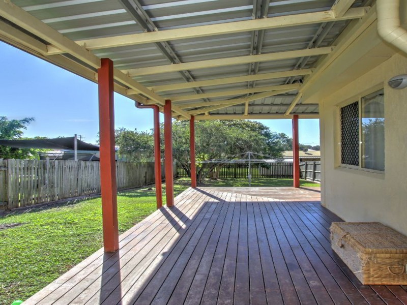 103 Lauren Street, Urangan QLD 4655